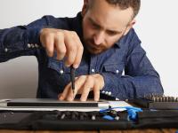 Laptop being repaired. Photo courtesy of freepik.com